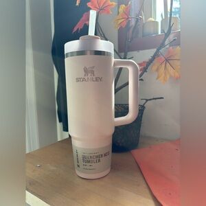 Stanley light pinkish Quencher H2.0 Tumbler